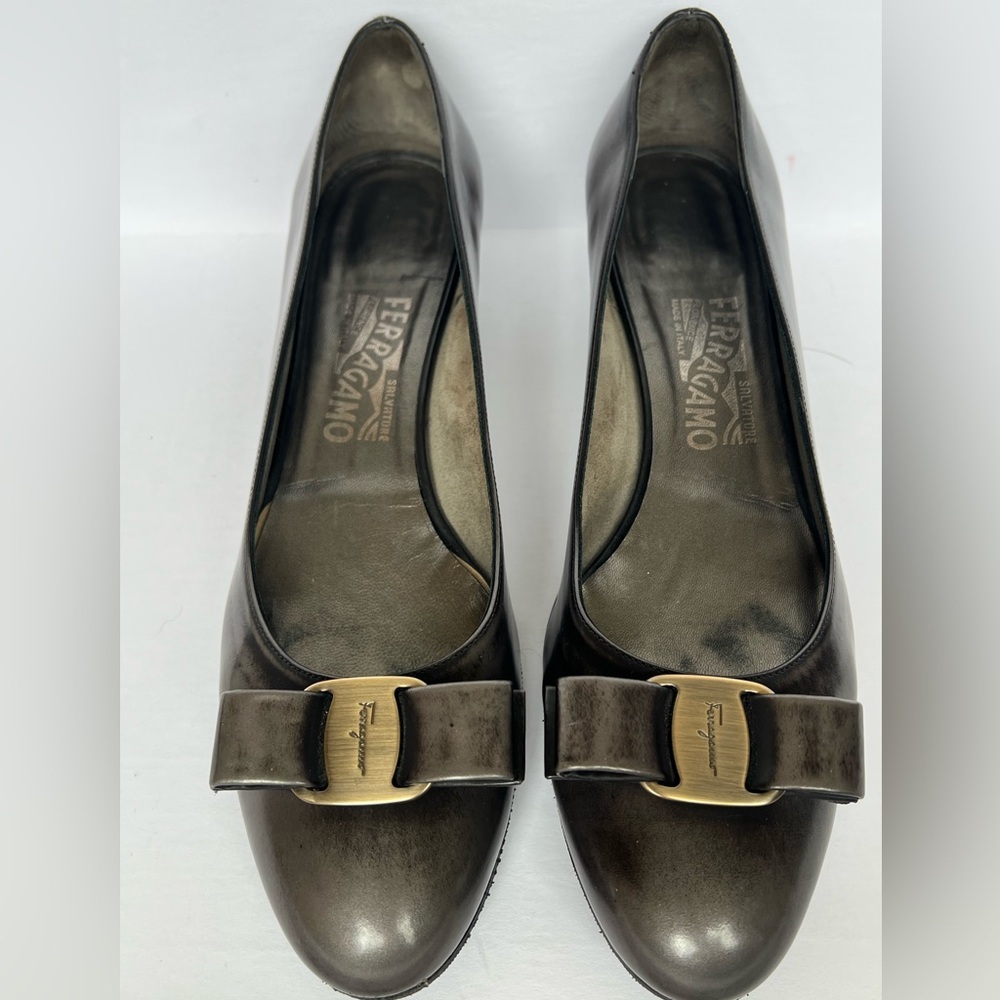 Salvatore Ferragamo Classic Signature Flats